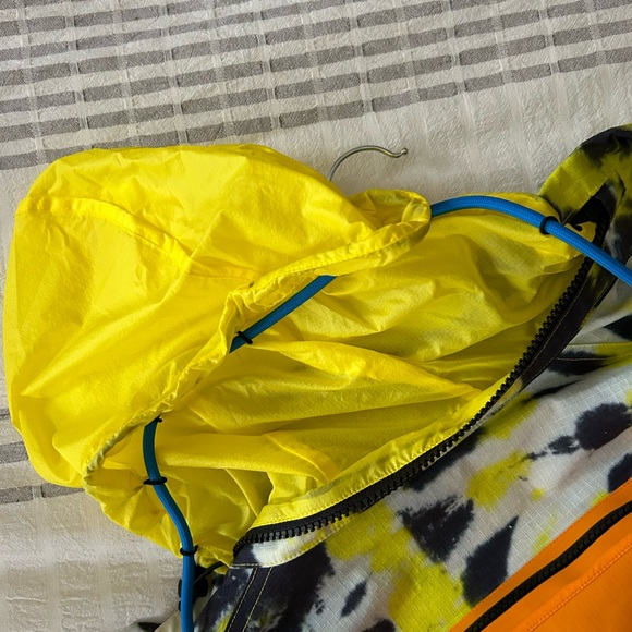 - Off white x Nike Women’s jacket - Picture 4 of 4